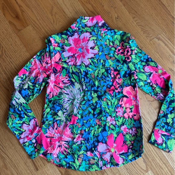 NWT Lilly jacket perfect condition UPF 50+ - Picture 3 of 3